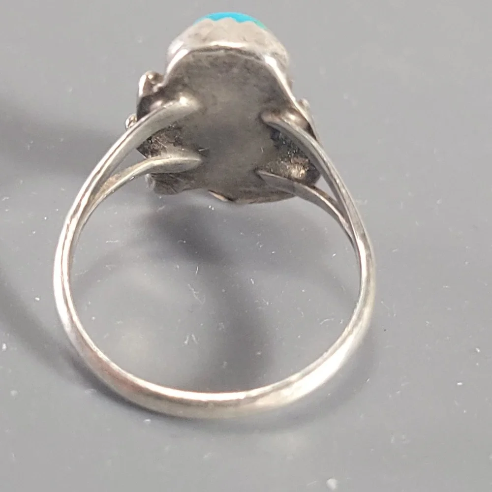 Sterling Silver Turquoise Ring Womens Size 6 Blue Leaf Bead Southwestern Style